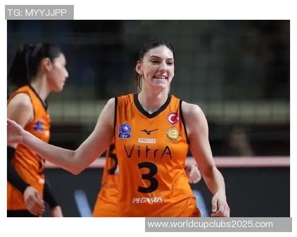 土耳其足球队与蹩颂m球队的精彩对决分析与赛后点评