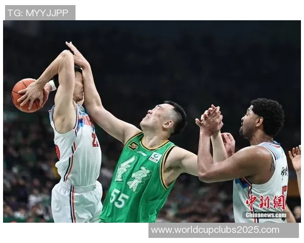 新疆飞虎男篮迎战辽宁队争夺CBA季后赛关键胜利